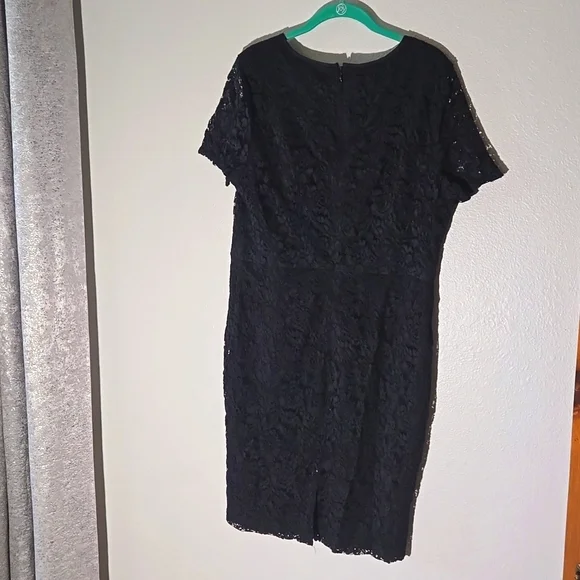 Liz Claiborne Lace Sheath Dress Size 14 - Picture 3 of 8